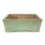 Pot européen à l'émail vert nuancé